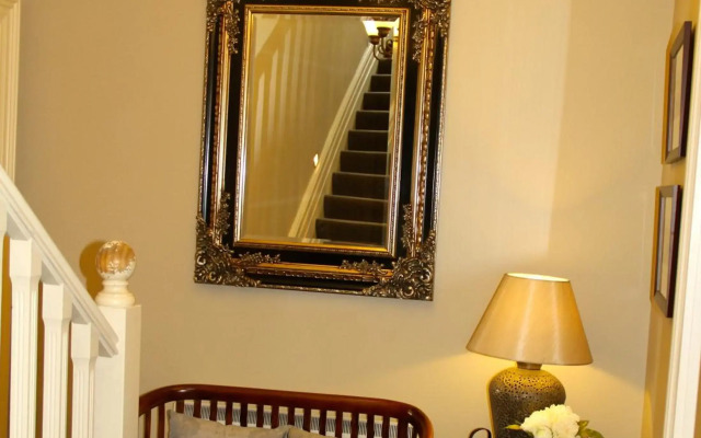 Merivale Manor