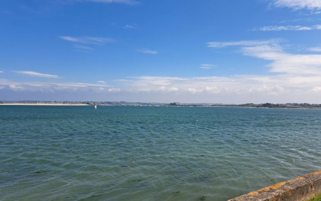 In top Location With Beautiful sea View