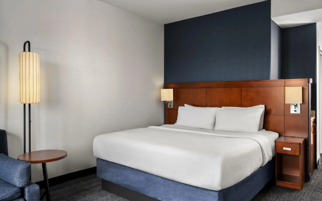 Courtyard by Marriott Evansville East