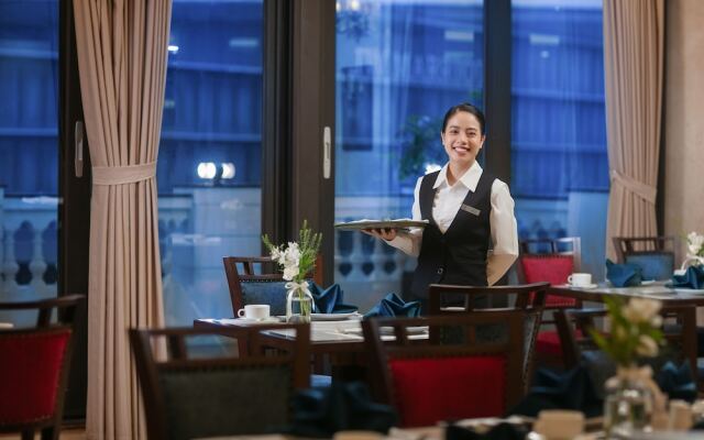 Gloud Hotel