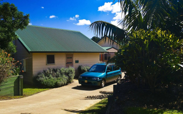 Poinciana Cottages