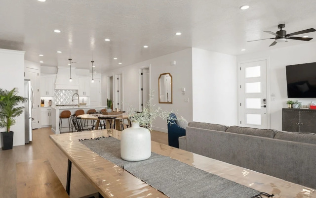 Seamons 5 Bedroom Home