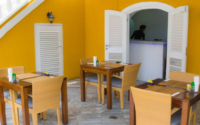 Academy Hotel Curacao