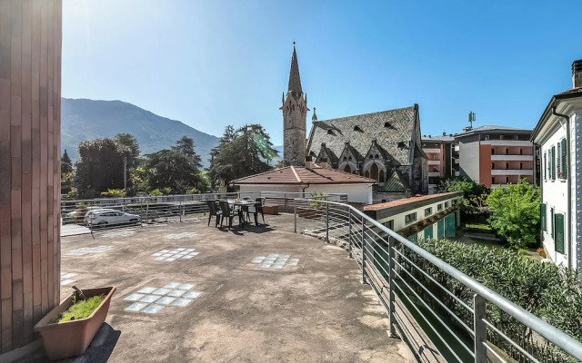The Arco Round House