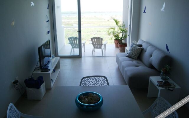 2BR Apartment Malecon Las Americas by TA