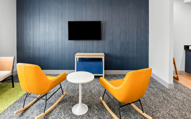 Spark by Hilton Springfield Southwest