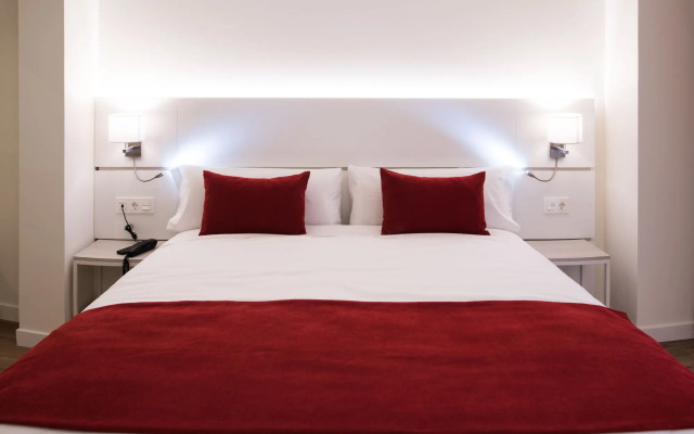 Hotel Pompaelo Urban Spa