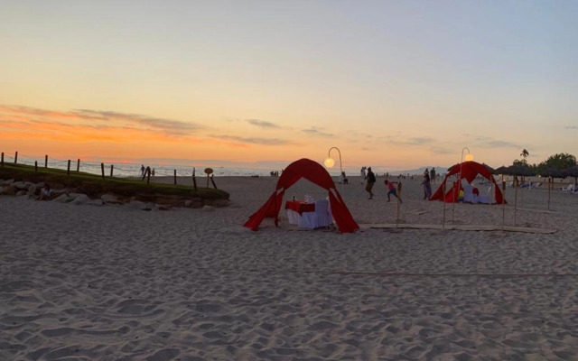 Torre Condomar by VRHost