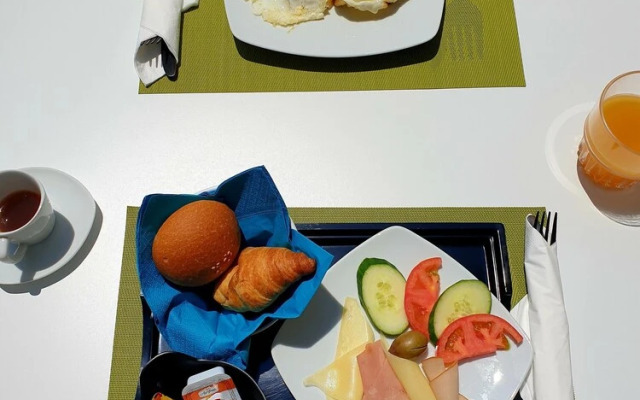 Miroes Suites