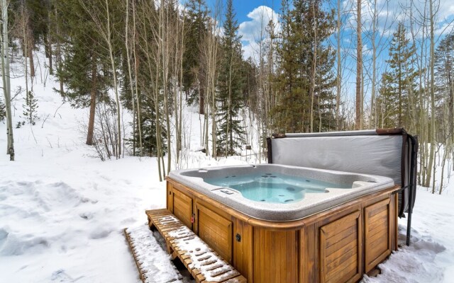 Keystone Gulch 8 Bedroom Home by Redawning