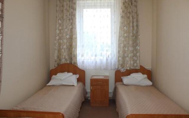 Hotel Yasinya