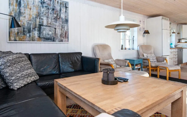 8 Person Holiday Home in Ringkobing-by Traum