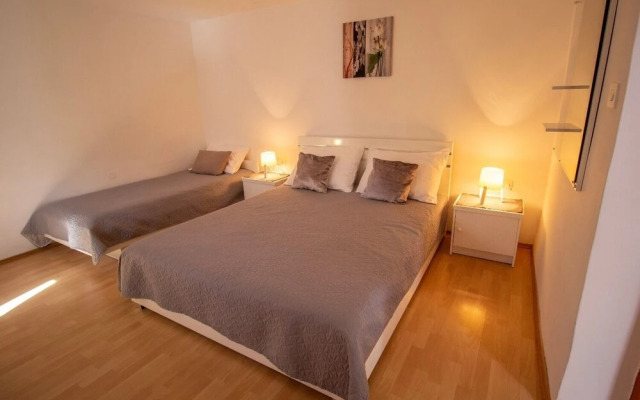 Zvone - Apartments With Terrace - A2