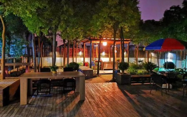 Liuniange Boutique Hostel