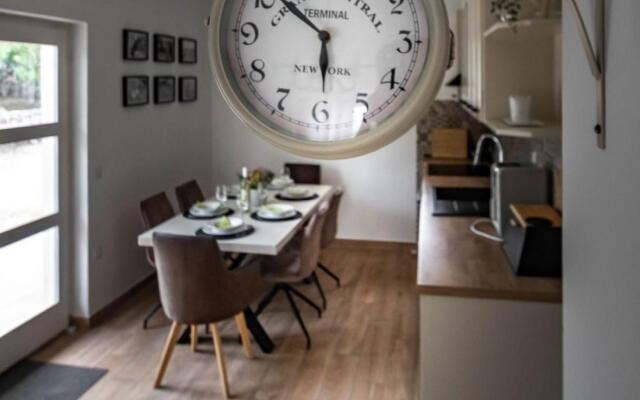 Martina - Large and Comfortable Apartments - A1 Julia