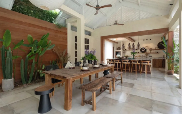 Villa Dreamer by Villa Finder