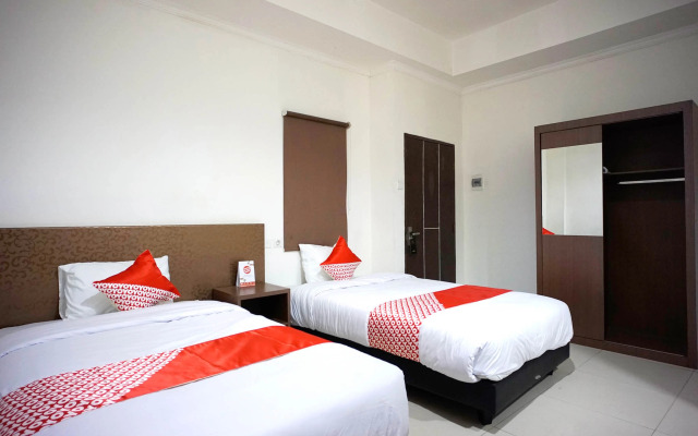 OYO 2886 Her Mandiri Guest House