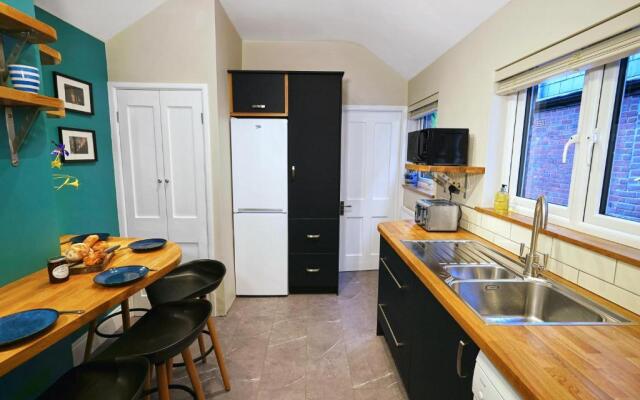Boscobel Apartments