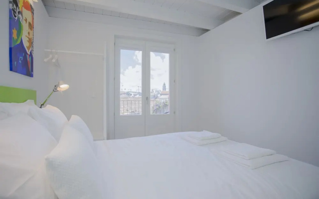 Liiiving in Porto Downtown Cosy Suites