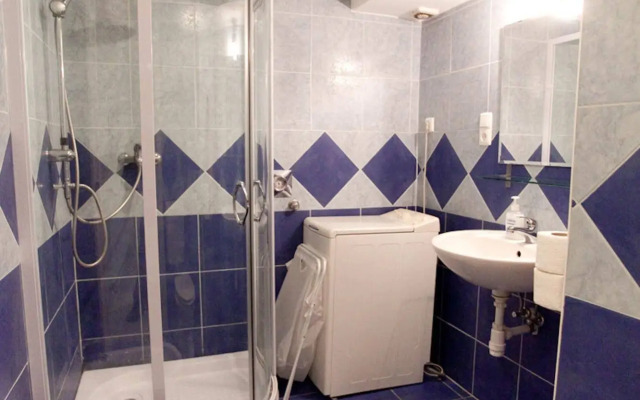 Budapest Easy Flat Opera
