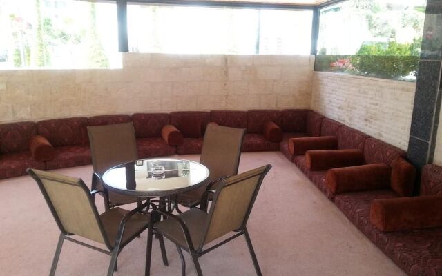 Clermont Hotel Suites