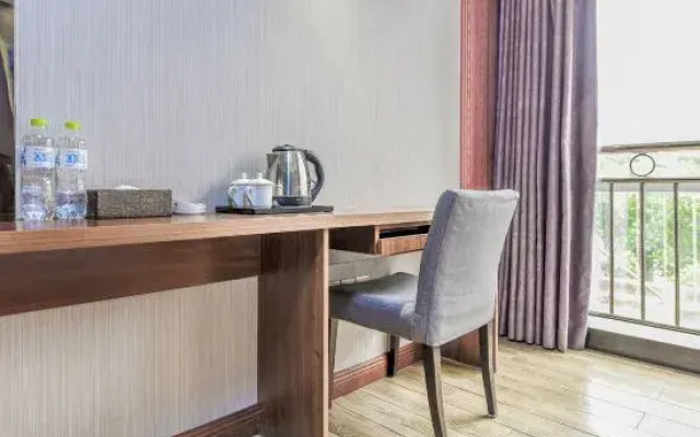 Sifang Yachen Hotel (Chongqing Dadukou Pedestrian Street)