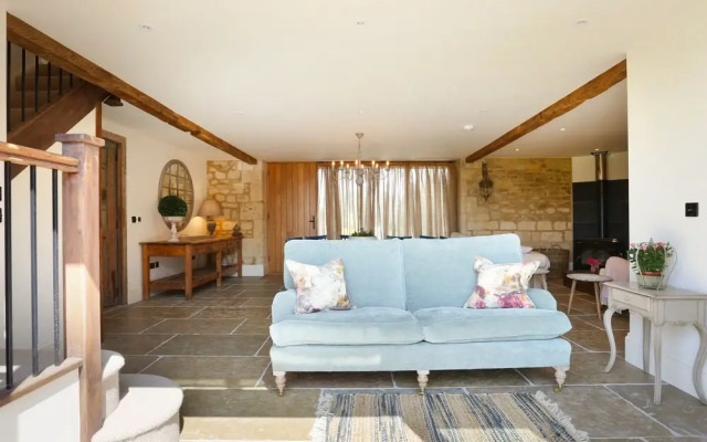 Classic Family Barn Conversion in Radcot