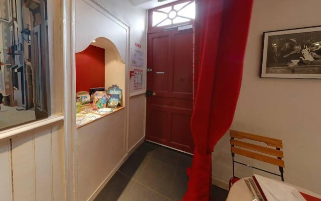 Hotel Saint Yves