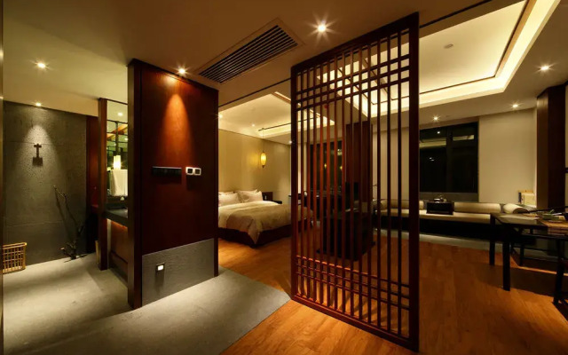 Putuoshan Ruyige Junlan Guest House