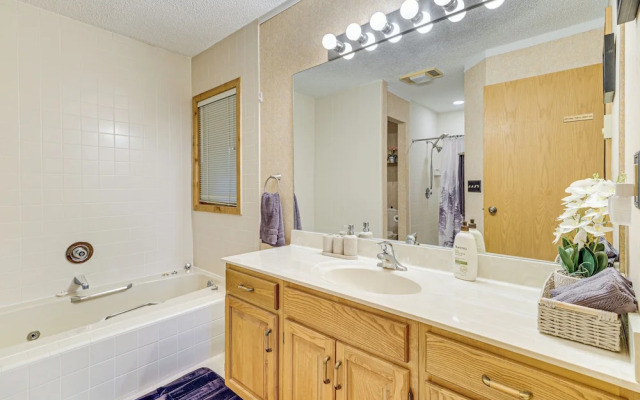 Golf, Swim & Ski: Schuss Mtn Family Getaway!