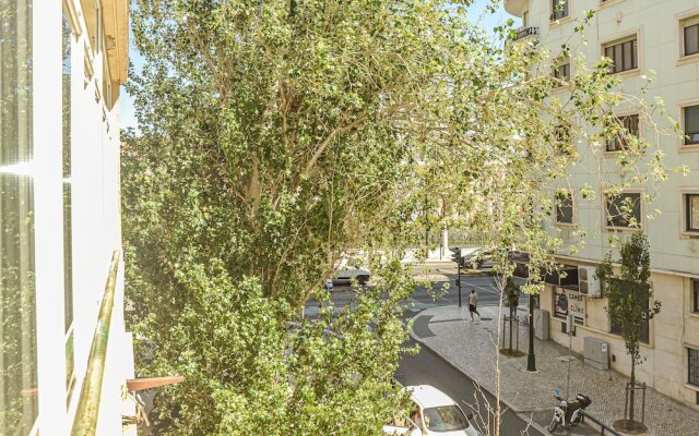 My Fair Lisbon -modern flat with elevator in central Lisbon