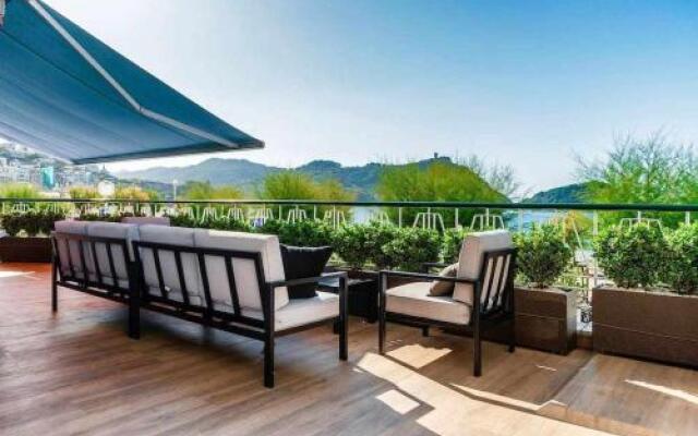 La Concha Beach Deluxe PRIVATE ENTRANCE & TERRACE
