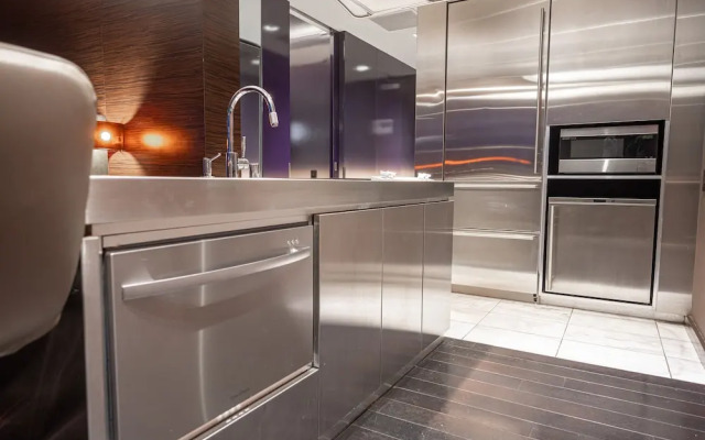 StripViewSuites at Palms Place Penthouses