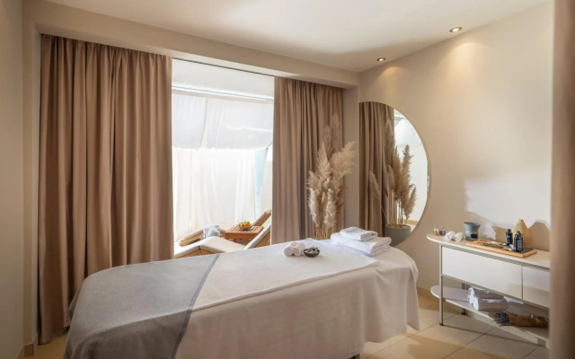 Valamar Lacroma Hotel