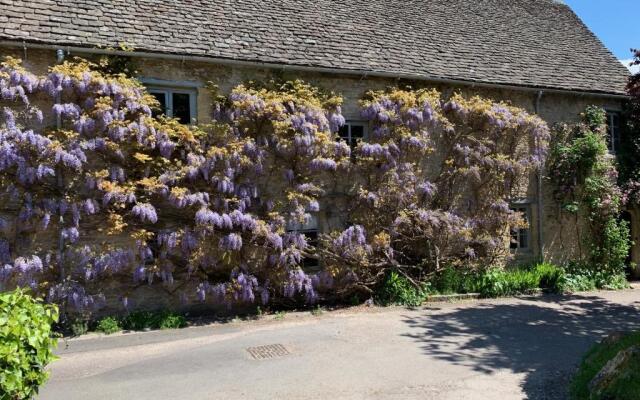 Pytts House Boutique Bed & Breakfast