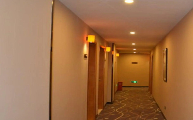 7 Days Premium (Yangzhou Slender West Lake)