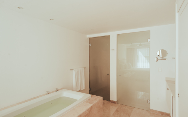 Antera Hotel & Residences