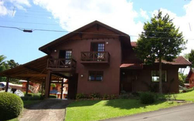 Casa Lago Negro