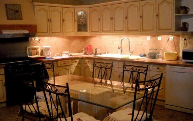 House With 5 Bedrooms in Verdun-en-lauragais, With Pool Access, Furnis