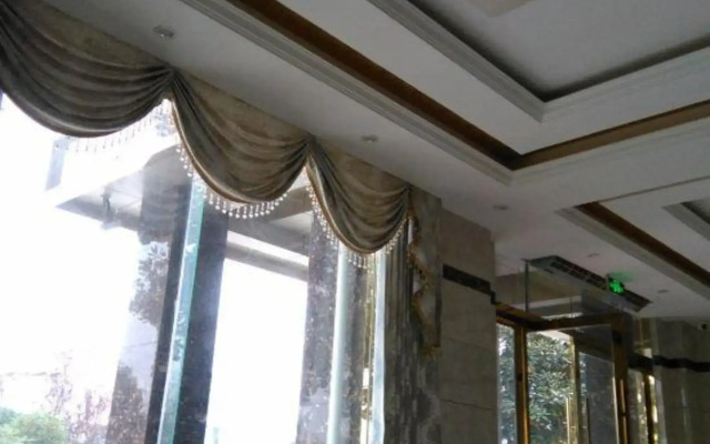 Binjiang Business Hotel