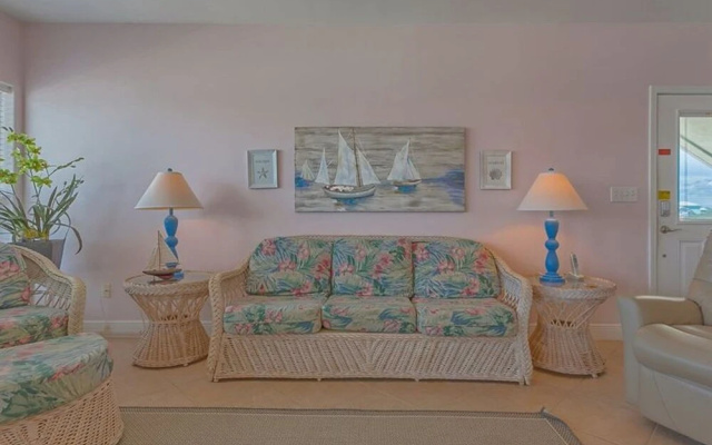 Leeward by Meyer Vacation Rentals