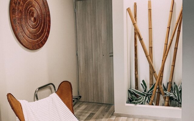 Luxury-1bed Apartment With Porch in Greece
