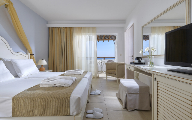 Alexander Beach Hotel & Village Resort Hotel