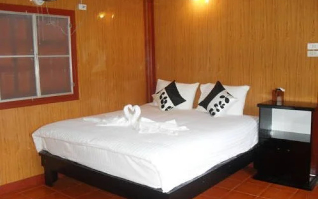 Salad Grand Bungalow & House Rental