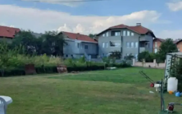 Two Stories House Nelix