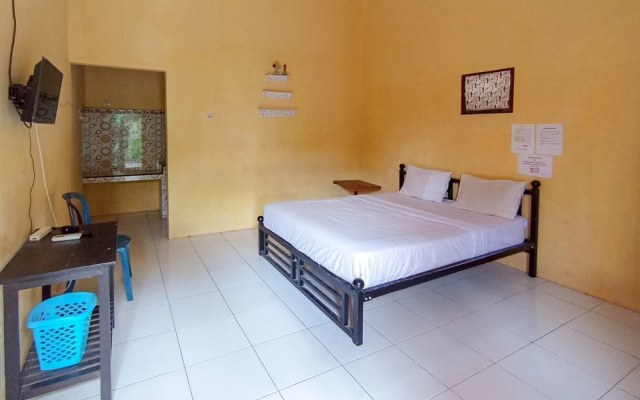 RedDoorz @ El Shaday Homestay Banyuwangi – Guest Rooms – Banyuwangi
