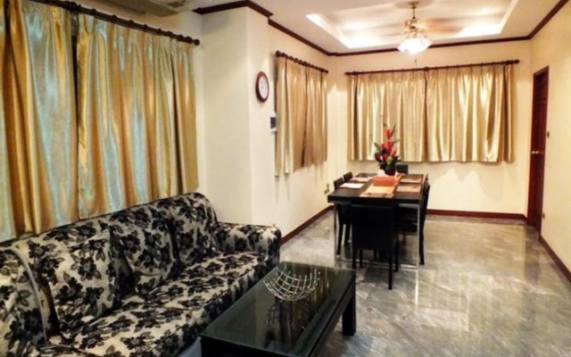 4 Bedroom Villa Walking Street 15 Min Ride Away