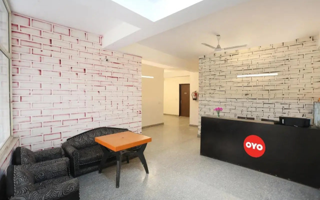 Oyo Flagship 702599 Hotel Amira Residency