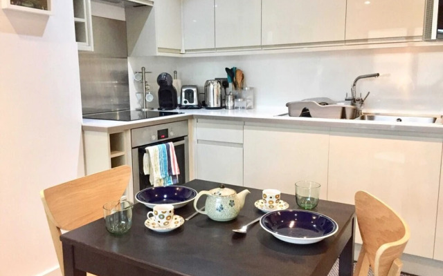 Modern 1 Bedroom Apartment in the City Centre