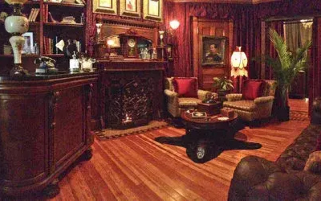 Baker House Hotel